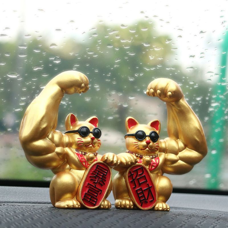 Maneki Neko Statuette