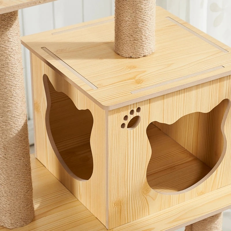 Arbre-a-chat-en-bois