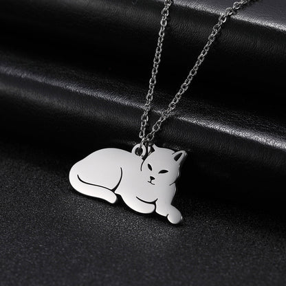 Pendentif chat tout mignon observateur