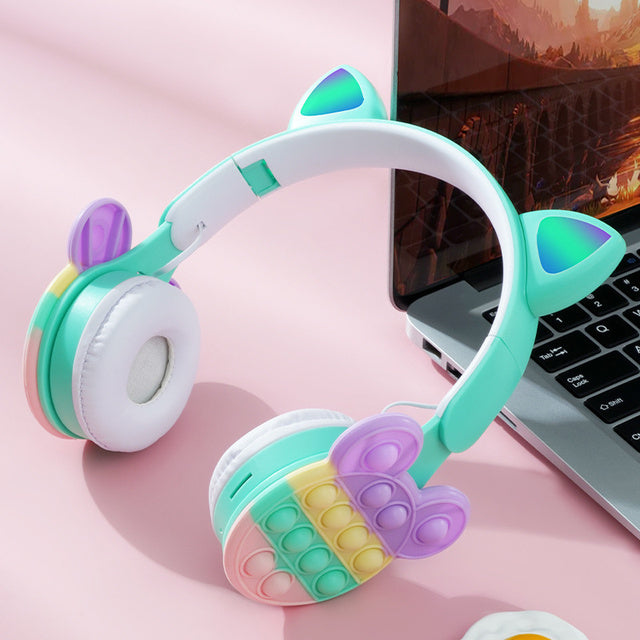 Casque oreilles de chat avec motif arc-en-ciel